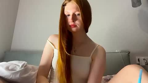 lux_angel online show from April 15, 2026, 10:10 pm