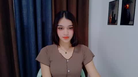 Snapshot of lux_white chatting on July 12, 2026, 11:51 pm queen lux online show from July 12, 2026, 11:51 pm