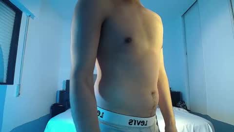 Snapshot of luxanee chatting on October 1, 2025, 6:47 pm luxanee online show from October 1, 2025, 6:47 pm