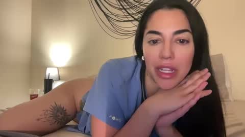 luxcher22 online show from February 12, 2025, 3:18 am