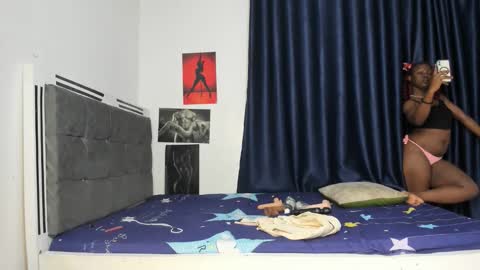 luxedollxoxoo online show from April 25, 2026, 7:55 pm