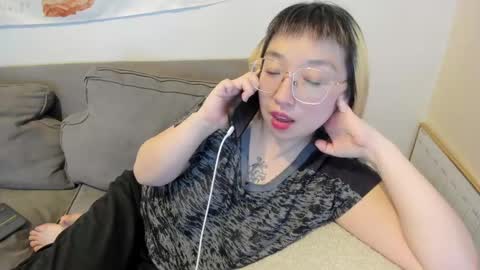 Snapshot of luxgray chatting on March 12, 2025, 2:30 am LuxGray online show from March 12, 2025, 2:30 am