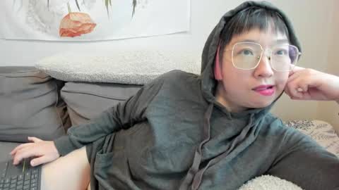 LuxGray online show from January 5, 2026, 8:45 pm