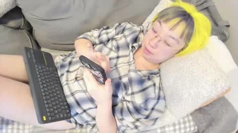 LuxGray online show from February 22, 2026, 11:47 pm