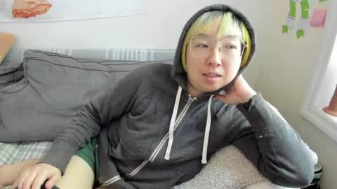 Snapshot of luxgray chatting on June 9, 2026, 2:39 pm LuxGray online show from June 9, 2026, 2:39 pm