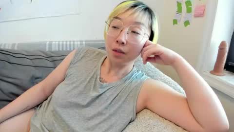 Snapshot of luxgray chatting on June 13, 2026, 8:40 pm LuxGray online show from June 13, 2026, 8:40 pm