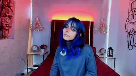 Snapshot of luxiel_ chatting on May 28, 2026, 9:45 pm Luxiel 3 online show from May 28, 2026, 9:45 pm