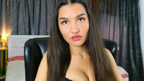 Snapshot of luxqueenstudio chatting on April 24, 2026, 6:38 am KarolinaAlpha online show from April 24, 2026, 6:38 am