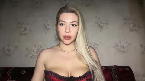 LuxSonyaStar online show from March 12, 2026, 8:15 pm