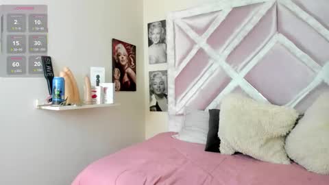 Snapshot of luxx_11 chatting on March 3, 2026, 12:22 pm Lux online show from March 3, 2026, 12:22 pm