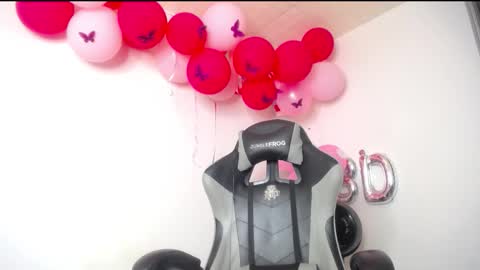 Snapshot of luzcastillo07 chatting on September 16, 2025, 5:41 am luzcastillo07 online show from September 16, 2025, 5:41 am