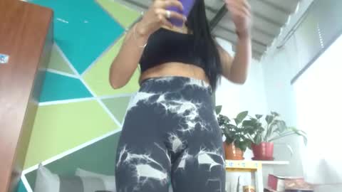 Snapshot of luzzy_cam chatting on March 2, 2025, 9:01 pm luzzy I hope your visit and that we manage to get very hot online show from March 2, 2025, 9:01 pm