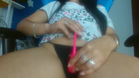 Snapshot of luzzy_cam chatting on May 14, 2026, 9:43 pm luzzy I hope your visit and that we manage to get very hot online show from May 14, 2026, 9:43 pm