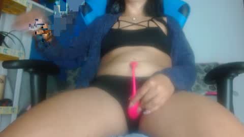 Snapshot of luzzy_cam chatting on June 14, 2026, 12:19 am luzzy I hope your visit and that we manage to get very hot online show from June 14, 2026, 12:19 am