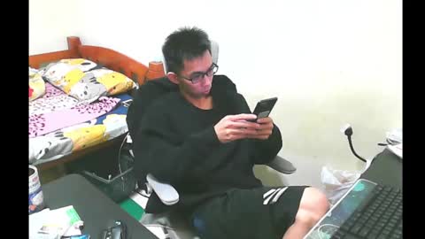 lvoe810930 online show from January 16, 2025, 1:58 pm