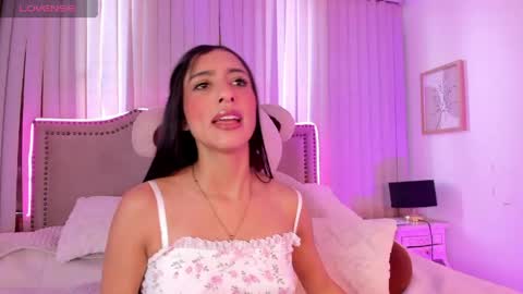 lya_brown online show from April 24, 2026, 12:51 pm