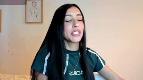 Snapshot of lya_brown chatting on May 15, 2026, 11:39 am lya_brown online show from May 15, 2026, 11:39 am