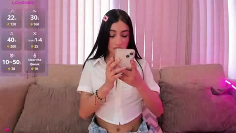 Snapshot of lya_brown chatting on June 12, 2026, 6:18 pm lya_brown online show from June 12, 2026, 6:18 pm
