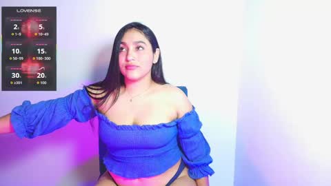 Snapshot of lya_dubois_ chatting on June 5, 2026, 9:53 pm LYA DUBOIS online show from June 5, 2026, 9:53 pm