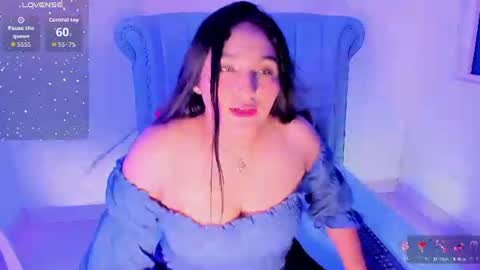 Snapshot of lya_dubois_ chatting on June 13, 2026, 9:13 pm LYA DUBOIS online show from June 13, 2026, 9:13 pm