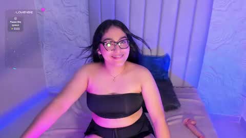 Snapshot of lya_dubois_ chatting on July 10, 2026, 10:56 pm LYA DUBOIS online show from July 10, 2026, 10:56 pm