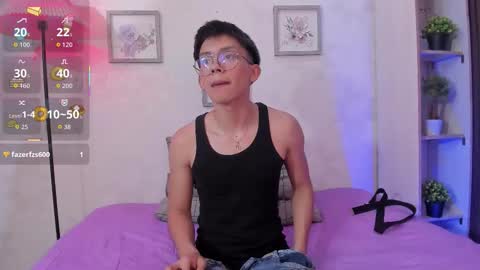 Snapshot of lyan_twink chatting on September 29, 2025, 7:51 pm Lyan online show from September 29, 2025, 7:51 pm