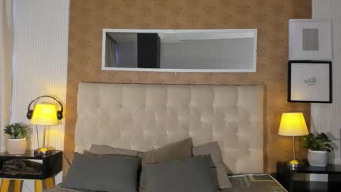 Snapshot of lyan_twink chatting on November 8, 2025, 7:12 pm Lyan online show from November 8, 2025, 7:12 pm