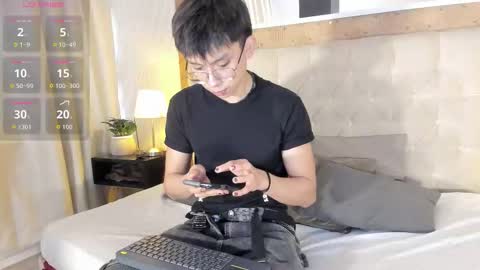 Snapshot of lyan_twink chatting on November 9, 2025, 7:45 pm Lyan online show from November 9, 2025, 7:45 pm