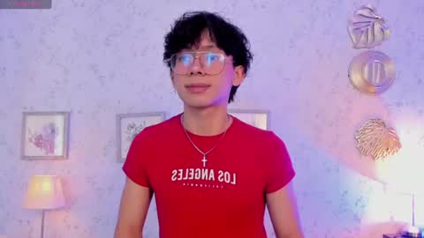 Snapshot of lyan_twink chatting on July 13, 2026, 7:38 pm Lyan online show from July 13, 2026, 7:38 pm