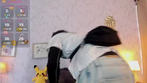 Snapshot of lyan_twink chatting on July 17, 2026, 6:57 pm Lyan online show from July 17, 2026, 6:57 pm
