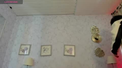 Snapshot of lyan_twink chatting on July 18, 2026, 7:39 pm Lyan online show from July 18, 2026, 7:39 pm