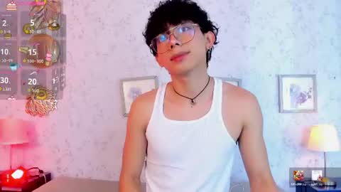 Snapshot of lyan_twink chatting on July 28, 2026, 8:01 pm Lyan online show from July 28, 2026, 8:01 pm