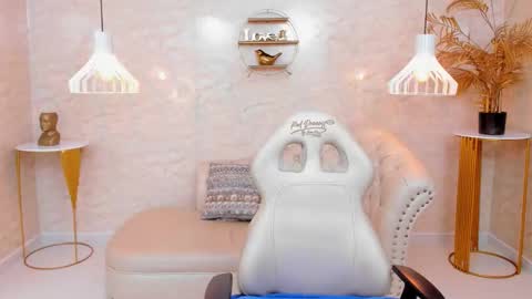 Lya Sweetxx  online show from February 16, 2026, 4:08 am