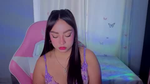 lyavalmont online show from May 7, 2026, 8:14 pm