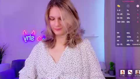 lychee__chan online show from June 9, 2026, 6:03 am