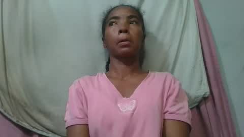 lydie856696 online show from June 5, 2026, 3:13 am