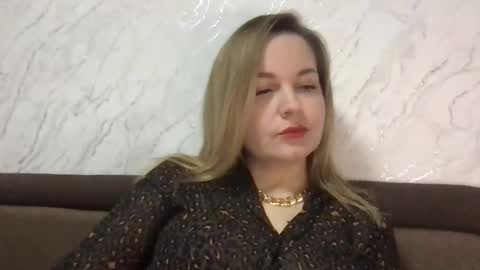 Snapshot of lyeeu25 chatting on March 6, 2025, 4:08 am Tina online show from March 6, 2025, 4:08 am