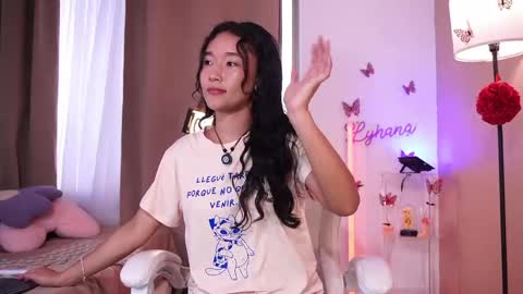 Snapshot of lyhana_lee chatting on May 9, 2026, 2:44 pm Lyhana Lee online show from May 9, 2026, 2:44 pm