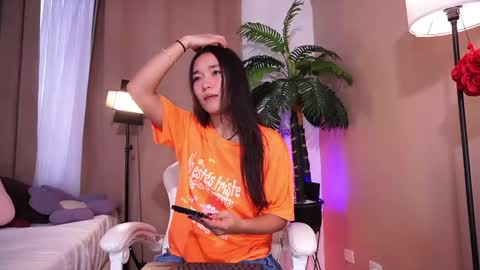 Snapshot of lyhana_lee chatting on June 7, 2026, 1:59 pm Lyhana Lee online show from June 7, 2026, 1:59 pm
