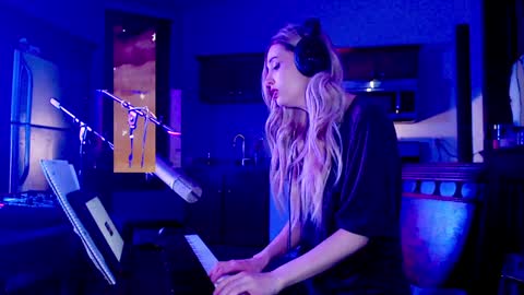 LylacDoll online show from December 11, 2024, 1:05 am