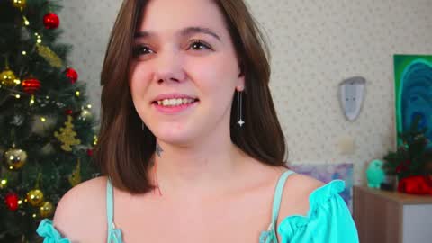 Snapshot of lyle_art chatting on January 7, 2025, 6:16 am hi im Lyle online show from January 7, 2025, 6:16 am