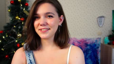 Snapshot of lyle_art chatting on January 10, 2025, 9:23 am hi im Lyle online show from January 10, 2025, 9:23 am