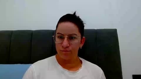 lylu739281 online show from June 26, 2026, 7:07 pm