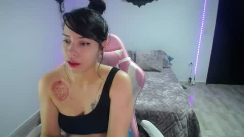 Snapshot of lyluciana chatting on June 17, 2026, 12:18 pm Luciana online show from June 17, 2026, 12:18 pm
