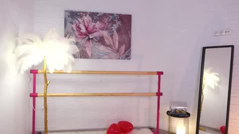 Lyly   online show from February 14, 2025, 5:41 am