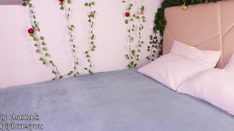 Lyly   online show from December 17, 2025, 6:30 am