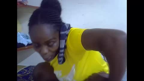 lyn_anna online show from February 21, 2026, 6:53 pm