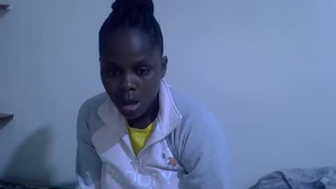 Snapshot of lyn_anna chatting on May 16, 2026, 12:07 am lyn_anna online show from May 16, 2026, 12:07 am