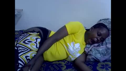 Snapshot of lyn_anna chatting on June 8, 2026, 1:28 am lyn_anna online show from June 8, 2026, 1:28 am