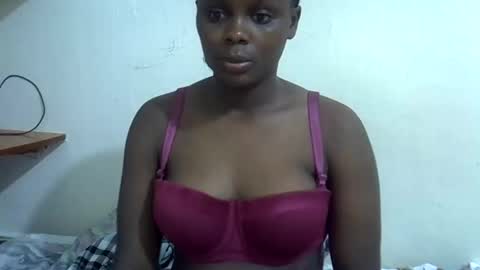 Snapshot of lyn_anna chatting on June 10, 2026, 5:56 pm lyn_anna online show from June 10, 2026, 5:56 pm